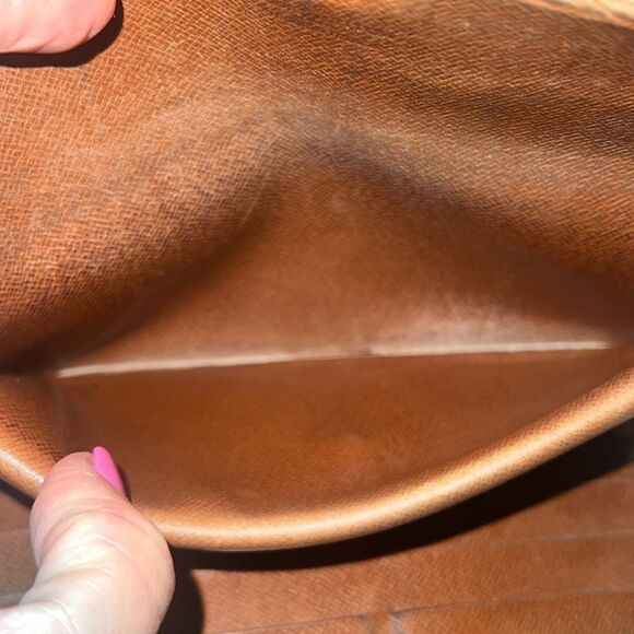 Louis Vuitton Brown Monogram Portefeuille International Wallet - Picture 15 of 16